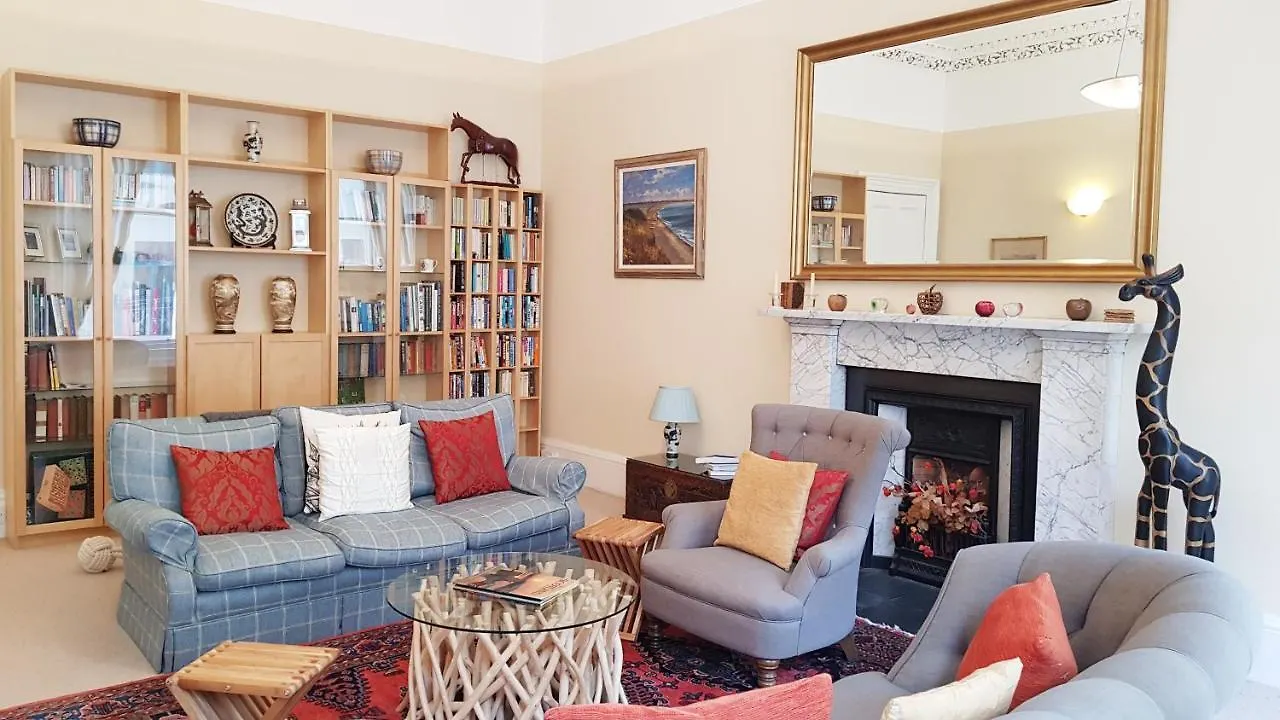 Stylish Central Edinburgh Apartment United Kingdom